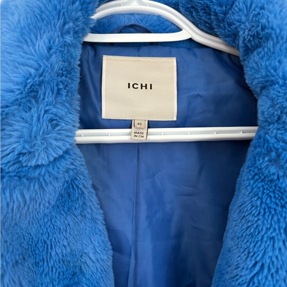 ICHI Girlfriend Material Blue Faux Fur Plush Jacket Festival Y2K Barbiecore - Picture 4 of 5
